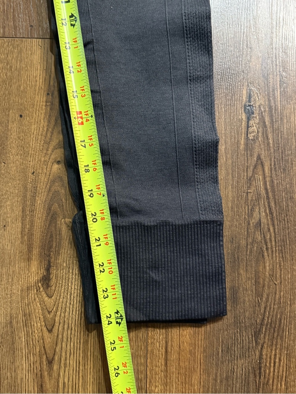 Lululemon Size 8 Compression Crop Leggings Charcoal Gray Seamless High Rise - Picture 7 of 8